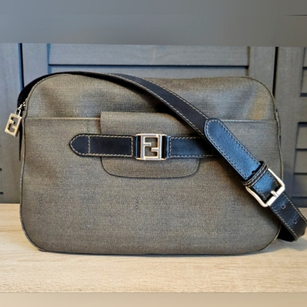 Authentic FENDI Shoulder Bag - Picture 1 of 13